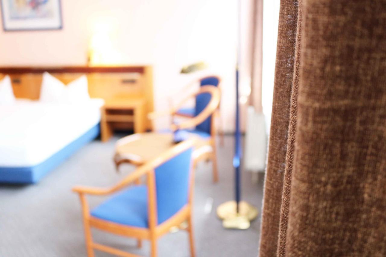 Landhotel Zum Hirsch Unterweissbach Buitenkant foto