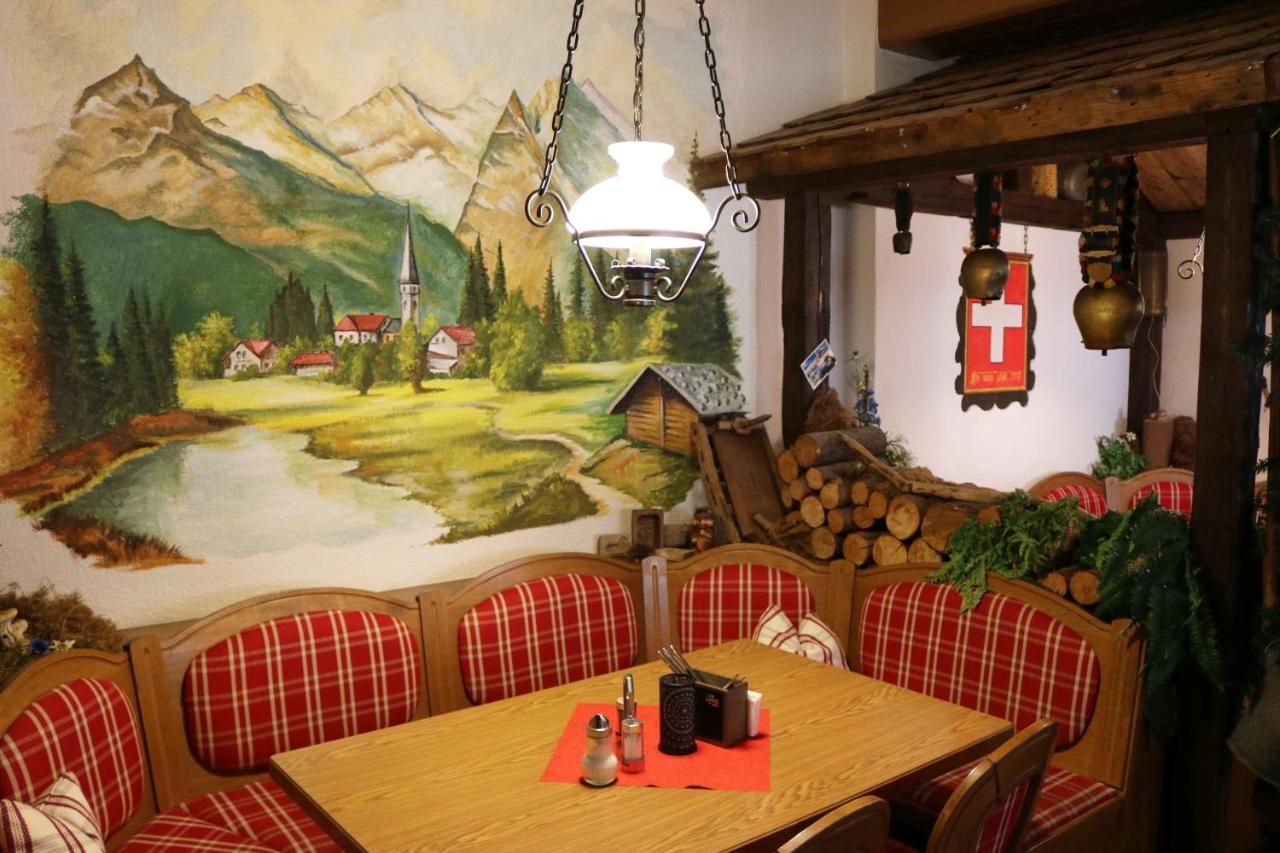 Landhotel Zum Hirsch Unterweissbach Buitenkant foto