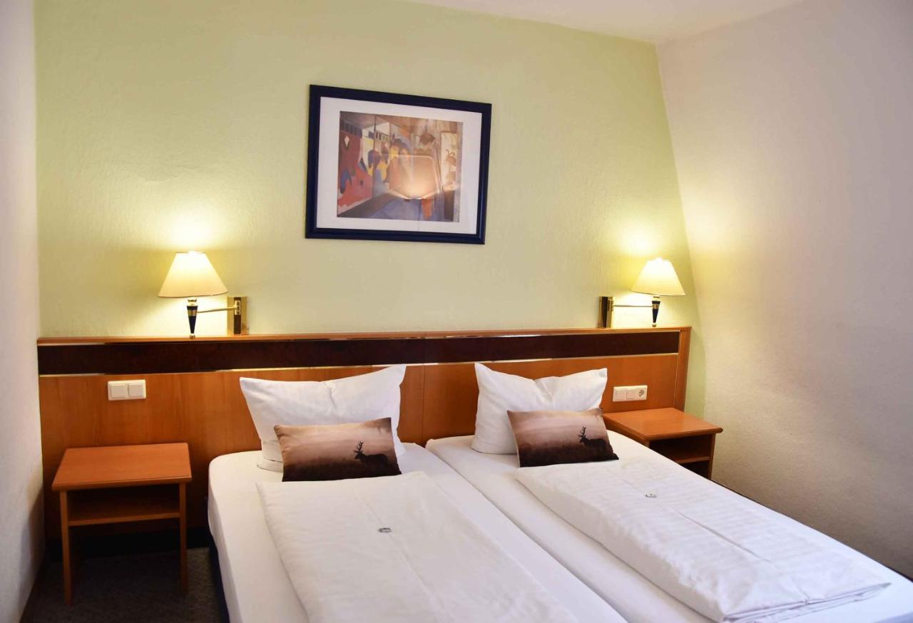 Landhotel Zum Hirsch Unterweissbach Buitenkant foto